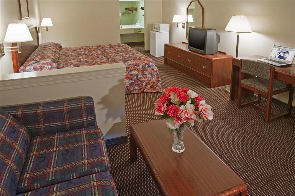 Americas Best Value Inn & Suites Slidell Buitenkant foto