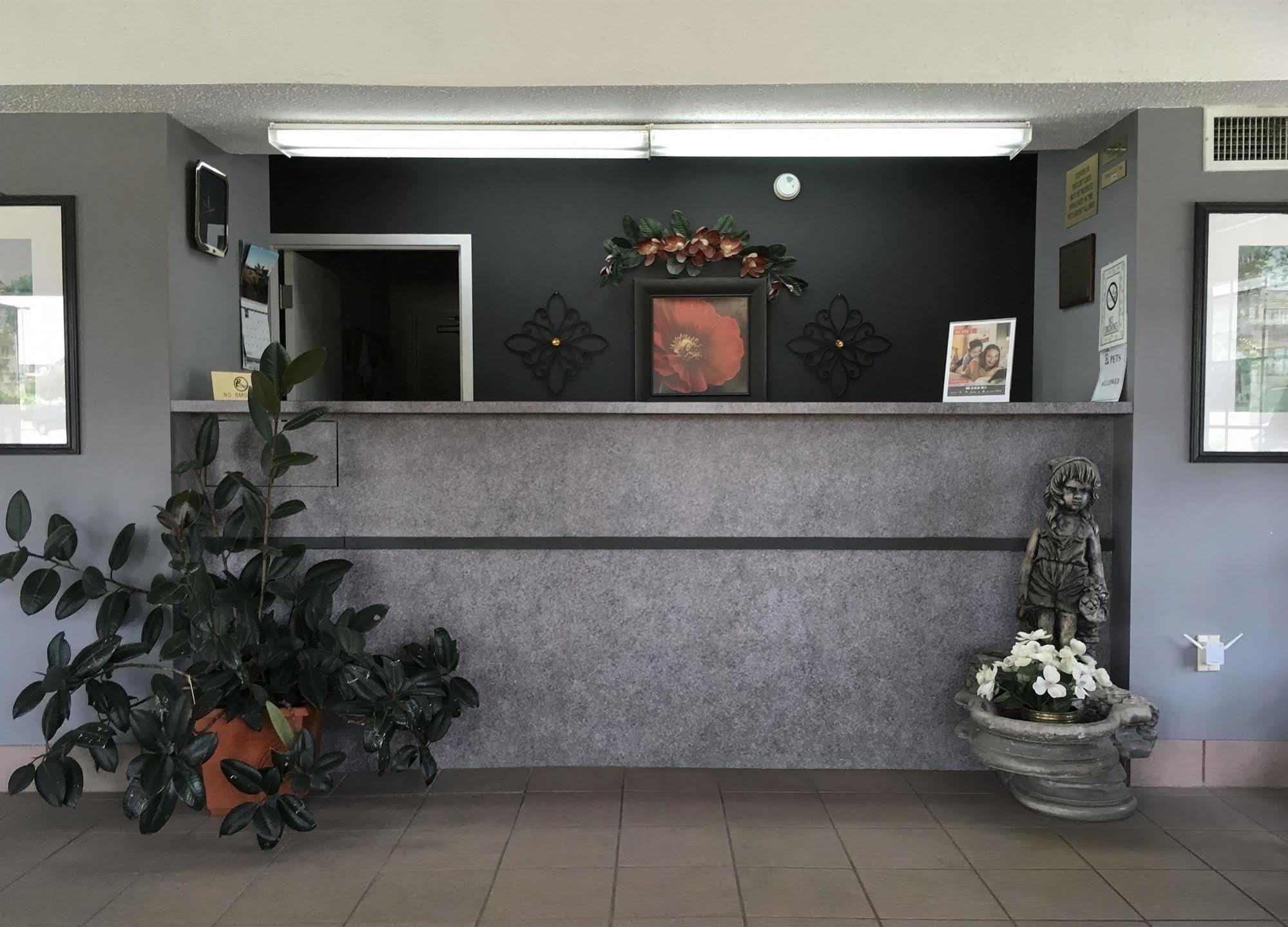 Americas Best Value Inn & Suites Slidell Buitenkant foto